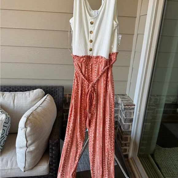 Women’s sleeveless Jumpsuit size XL NWT - Picture 9 of 10